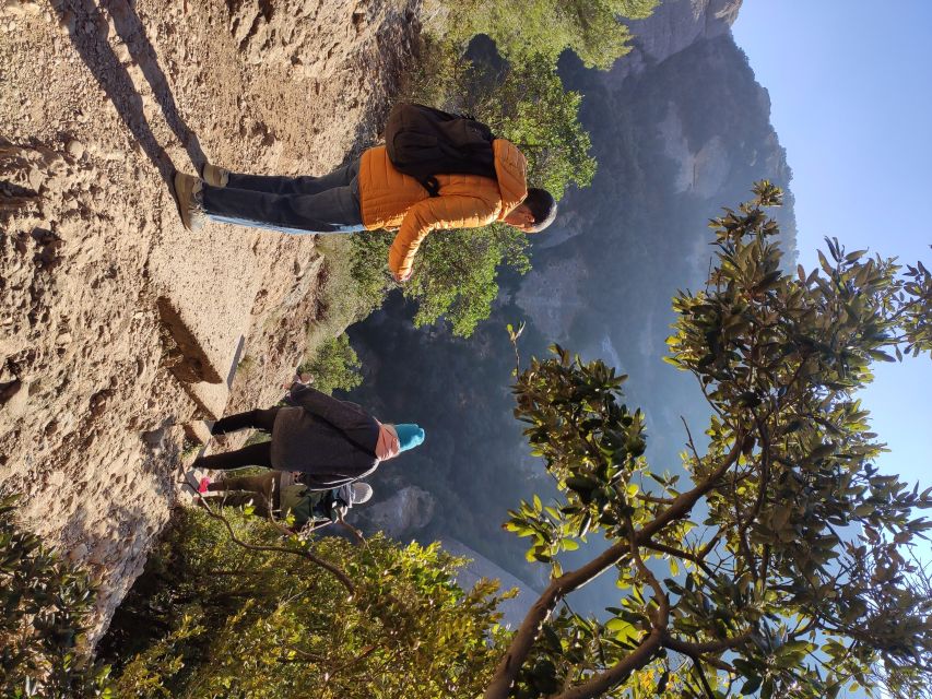Barcelona: Montserrat Monastery & Hiking Off the Beaten Path - A one-hour introduction to Montserrat Abbey