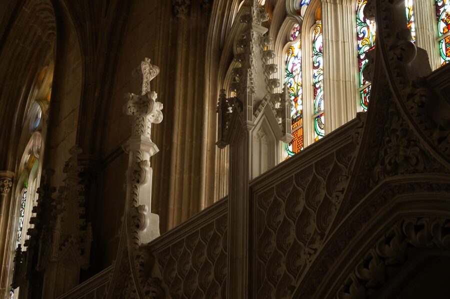 Batalha: A Local's Guided Tour of the Batalha Monastery - Inside the church and the Founders Chapel