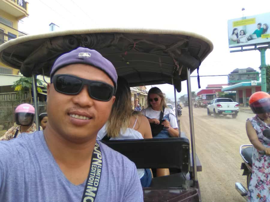 Battambang family tuktuk tour BambooTrain/Wat Banan/Bat cave - Wat Banan and its five towers