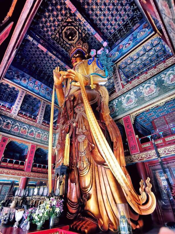 Beijing lama Temple Or Confucius Temple Tickets Reservation - Entering Lama Temple through its five-hall layout