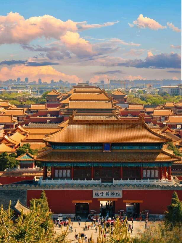 Beijing: Temple of Heaven, Summer Palace with entry tickets - The Forbidden City adds scale and structure