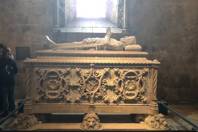 Belem and Jeronimos Monastery Guided Small Group Walking Tour - Who should book this morning walk