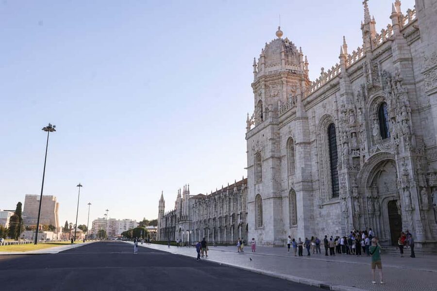 Belém Walking Tour + Jerónimos Monastery Ticket - Why Belém works so well in three hours