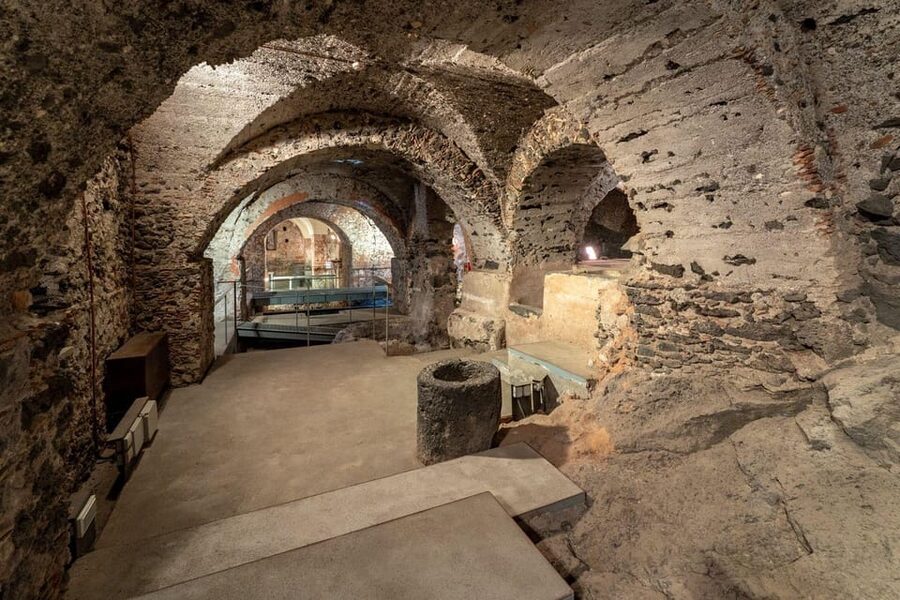 Benedictine Monastery of Catania - English Guided Tour - What the guides add to the experience
