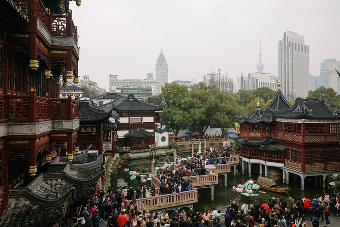 Best of Shanghai Day Tour, including Jade Buddha Temple & Bund & Yuyuan Garden - Starting at the Shanghai Museum