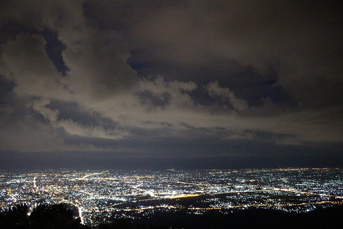 Best seller!! Amazing Night tour, Doi Suthep + Wat umong - Top Must visit! - Why this night tour works in Chiang Mai