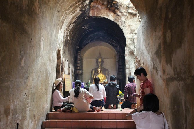 Best seller!! Amazing Night tour, Doi Suthep + Wat umong - Top Must visit! - Golden pagoda and Chiang Mai after dark