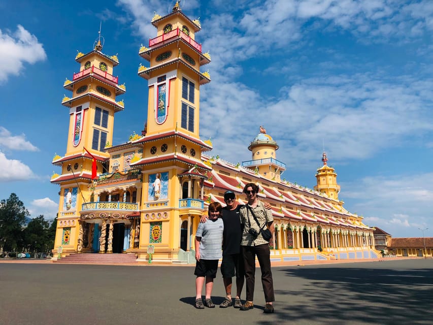 Black Virgin Moutain, Cu chi tunnels & Cao dai temple 1 day - Lunch before the Củ Chi tunnels