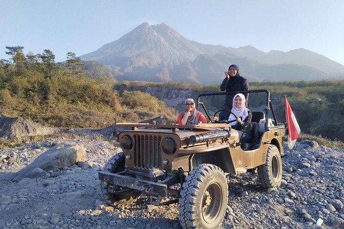 Borobudur(climb up), Merapi Volcano and Prambanan Temple Tour - The private car makes the long route easier