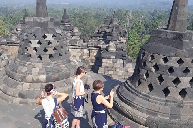 Borobudur ClimbUP guaranteed (sunrise option)& Prambanan Day Tour - What the price really includes