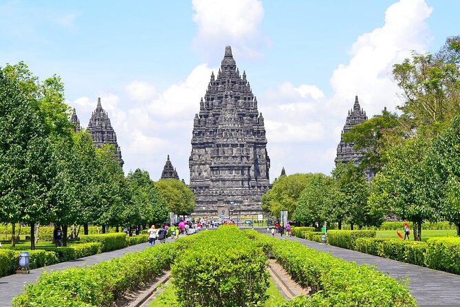 Borobudur Full Climb Up And Prambanan All Inclusive Private Tour - Heat, crowds, and how to prepare