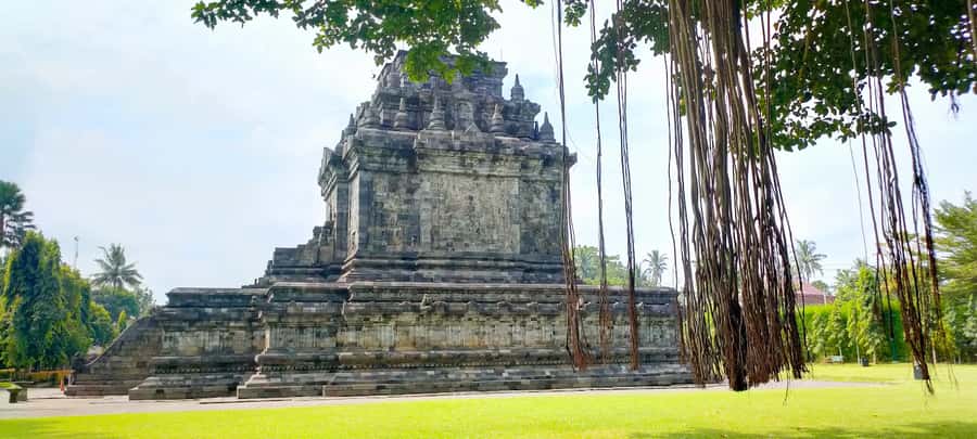 Borobudur Sunrise in stumbu hill, Borobudur, & Mendut temple - Key points to know before booking