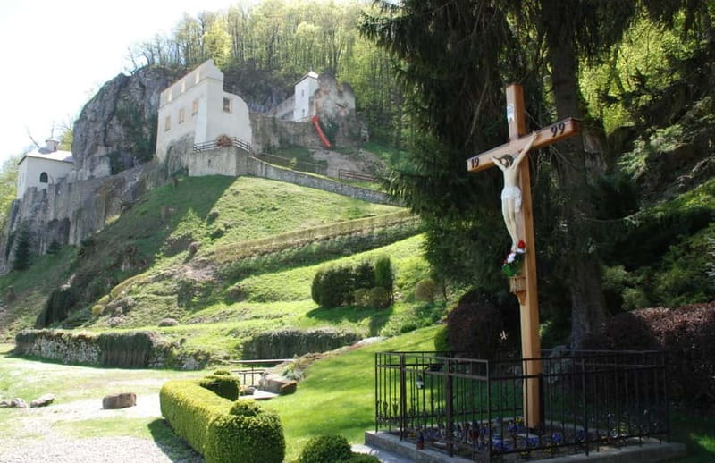 Bratislava/Slovakia: Trencin Castle, Piestany Spa, Monastery - Key points to know before booking