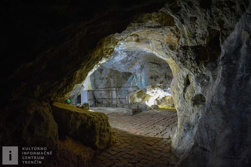 Bratislava/Slovakia: Trencin Castle, Piestany Spa, Monastery - What the $202 price really covers