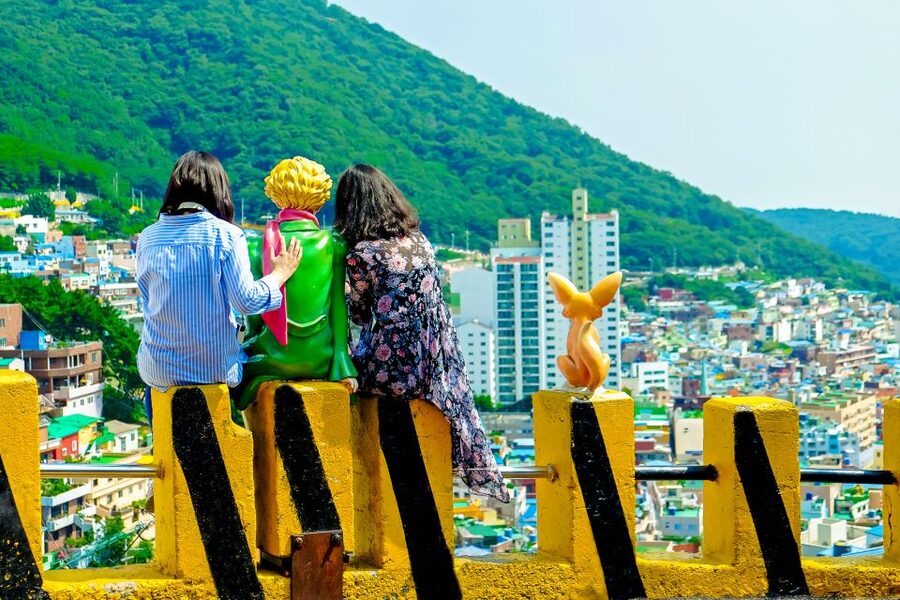 Busan Tour: Gamcheon Village & Yonggungsa Temple + Lunch - Jagalchi Market and Busan’s working waterfront