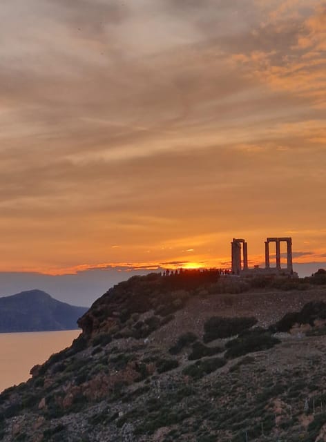 Cape Sounio: Private Sunset Tour to Temple of Poseidon - A short photo stop at Lake Vouliagmeni