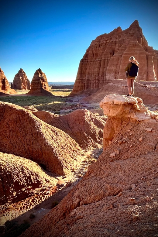 Cathedral Valley 4X4 Tour, Temples of the Sun and Moon 4 Hrs - From Torrey to Caineville Mesa