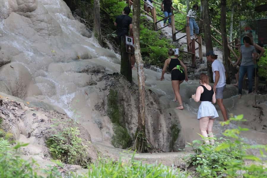Chiang Dao Cave, Sticky Waterfall, Baan Den Temple Private - What to pack for the eight-hour outing
