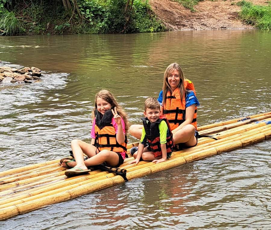 Chiang Mai: Bamboo Rafting and Wat Phra That Doi Kham - What the $118 price really includes