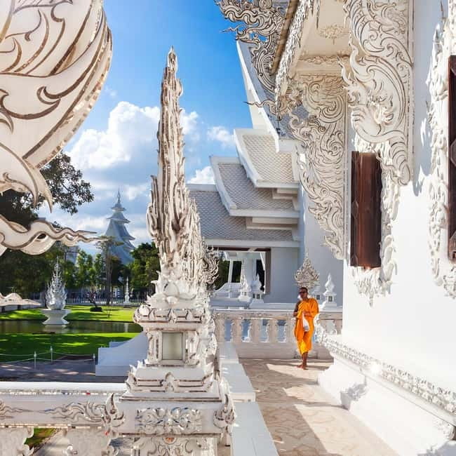 Chiang Mai: Chiang Rai Famous Temples & Hot Springs Day Trip - Lalitta Café Is a Short Scenic Pause