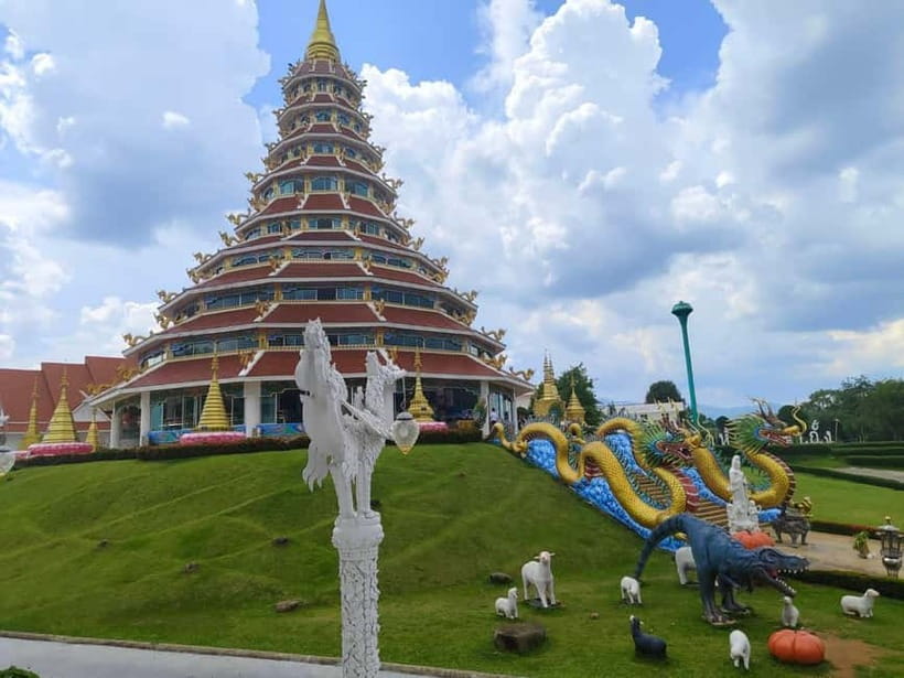 Chiang Mai: Chiang Rai Red, White, and Blue Temples day tour - Mae Kachan Hot Spring gives you a useful break