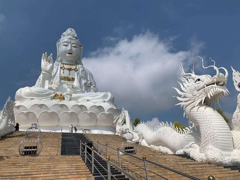 Chiang Mai: Chiang Rai Temples, Karen Tribe and Hot Springs - Wat Rong Khun, the White Temple, and modern Buddhist art