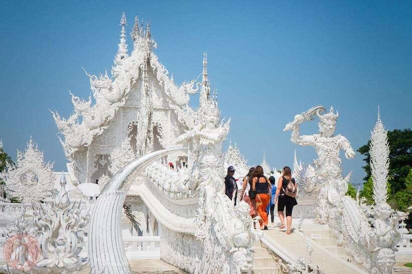 Chiang Mai: Chiang Rai Temples, Karen Tribe and Hot Springs - Mae Kachan Hot Springs: a warm start, not a swimming stop