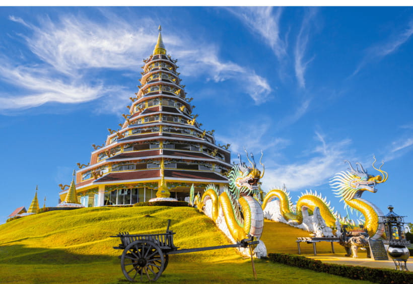 Chiang Mai: Chiang Rai White, Blue, Red Temples & Long Neck - Thai buffet lunch keeps the middle of the day simple