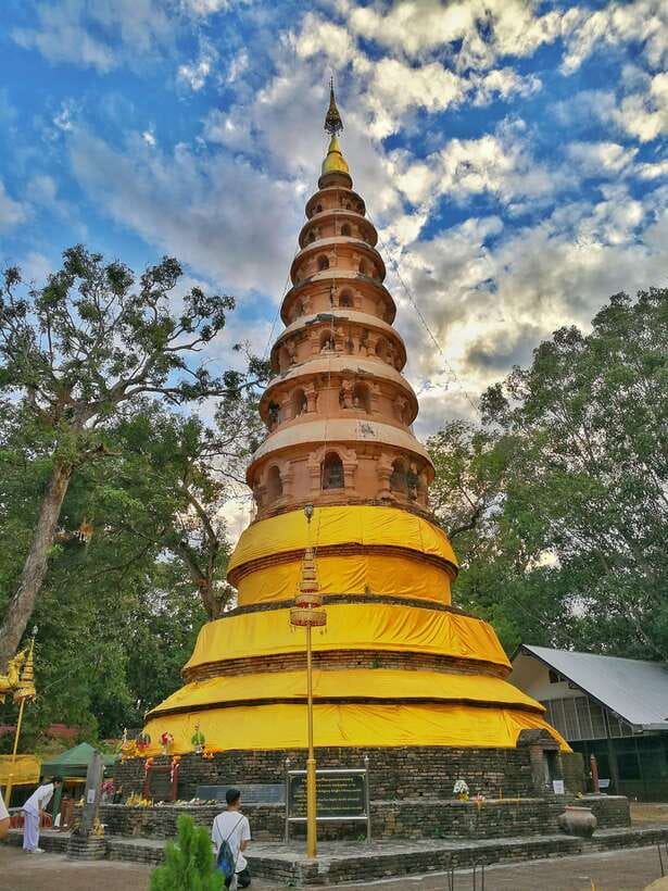 Chiang Mai:Hidden Gems: From Ancient Ruins to Serene Temples - 9:45 AM and the rare stupa at Wat Ram Poeng