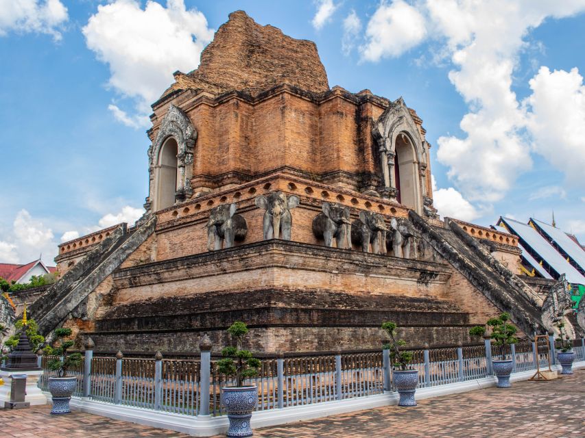 Chiang Mai: Private Tuk Tuk Tour of City Temples With Pickup - Wat Phra Singh, and the need to confirm the schedule