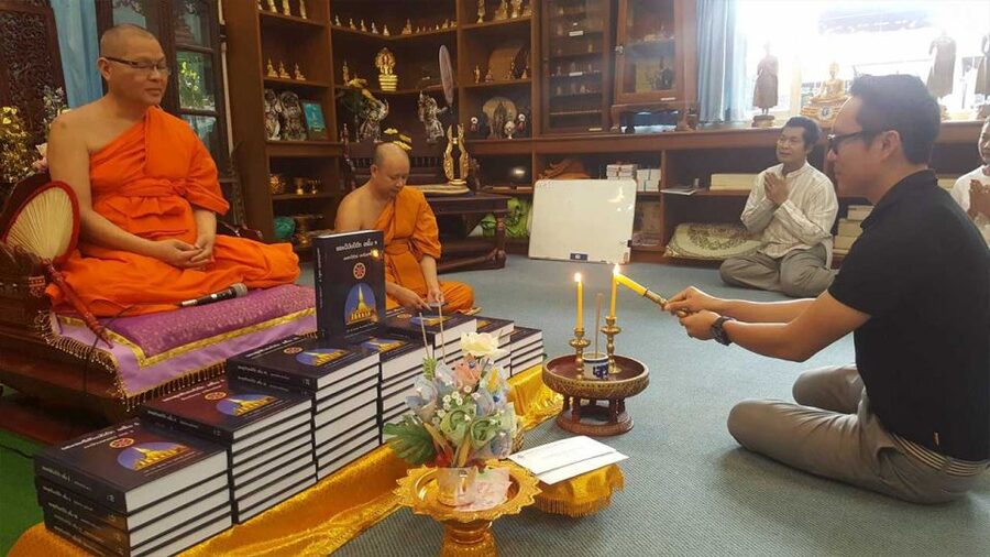 Chiang Mai: Silver Craftwork Temple Tour with Monk Meeting - Why the monk meeting gives this tour its purpose