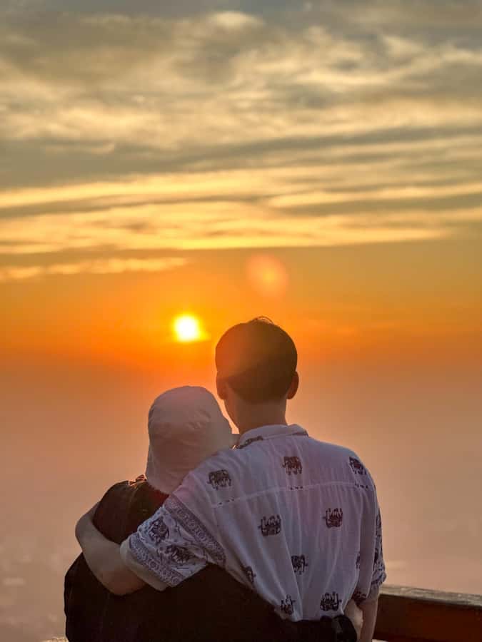 Chiang Mai: Sunrise DoiSuthep | WatPhaLat | iPhoneSnap - Private transport and flexible timing