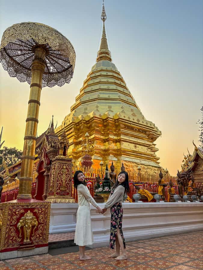 Chiang Mai: Sunrise DoiSuthep | WatPhaLat | iPhoneSnap - Wat Phra That Doi Suthep before the crowds