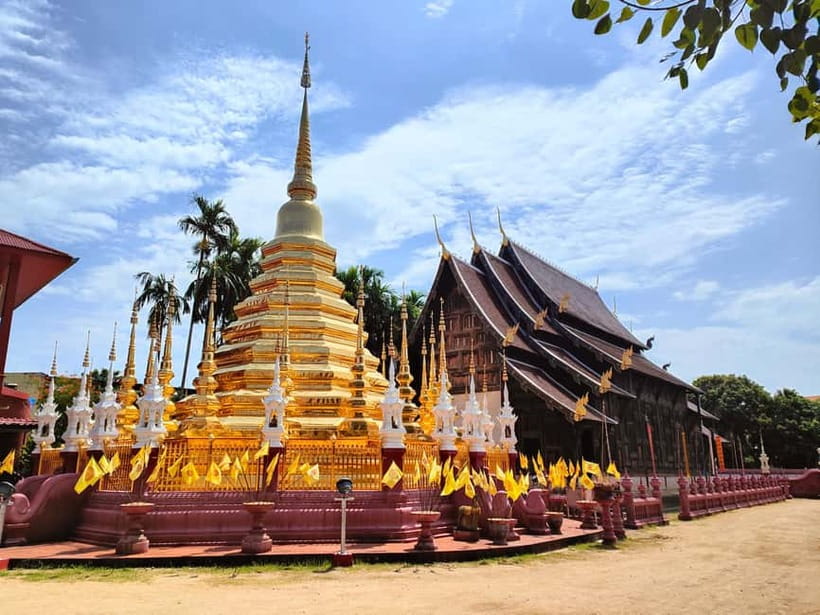 Chiang Mai: Temple And City Walking Tour Part I - Key points at a glance