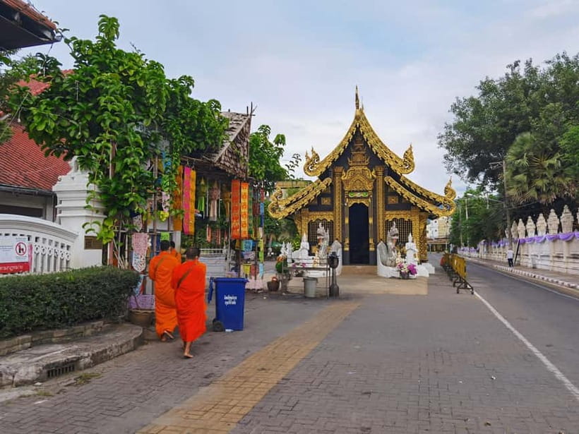 Chiang Mai: Temple And City Walking Tour Part I - Learning Buddhism from a former monk