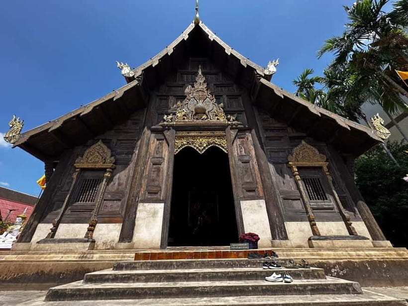 Chiang Mai: Temple And City Walking Tour Part I - Starting at 8:20 am in Chiang Mai’s old city