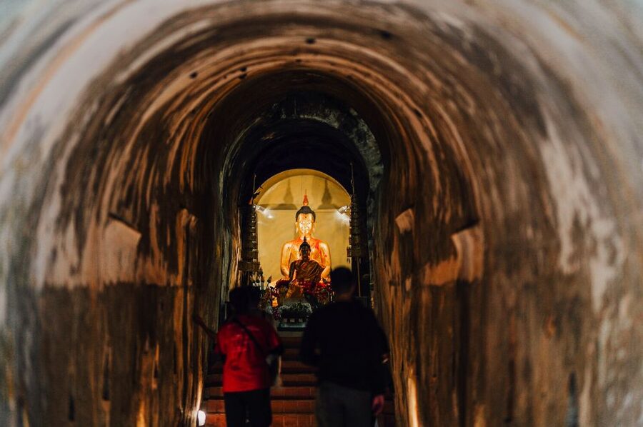 Chiang Mai: Wat Umong & Doi Suthep Half Day Tour - Wat Umong: tunnels, trees, and a quieter Chiang Mai