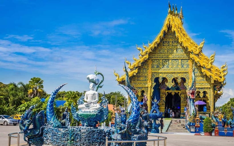 Chiang Mai: White and Blue Temples and Lalita Cafe - The Long Neck Karen village choice
