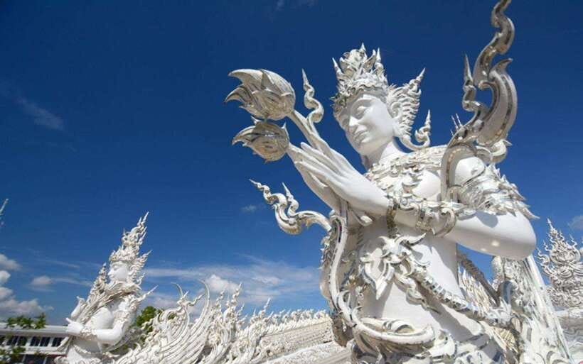 Chiang Mai: White, Blue & Big Buddha Temples in Chiang Rai - Wat Rong Khun, the White Temple