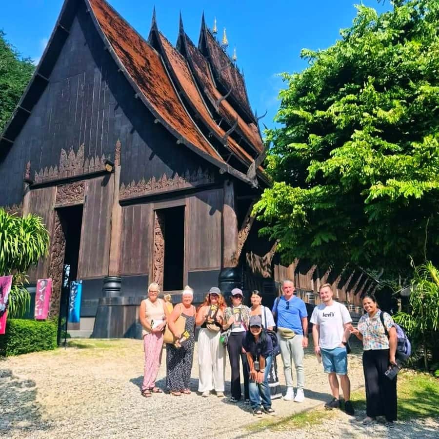 Chiang Rai: 3 Temples and Golden Triangle 1 Day Tour - Blue Temple, a calmer counterpoint
