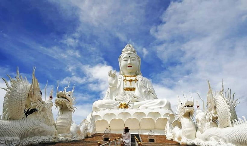 Chiang Rai: Excursion White, Blue,Red Temples & Lalitta Café - Key points to know before booking