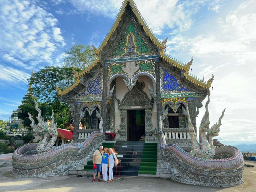 Chiang Rai: Private 1 Day Temple Tour - Wat Rong Suea Ten, the Blue Temple