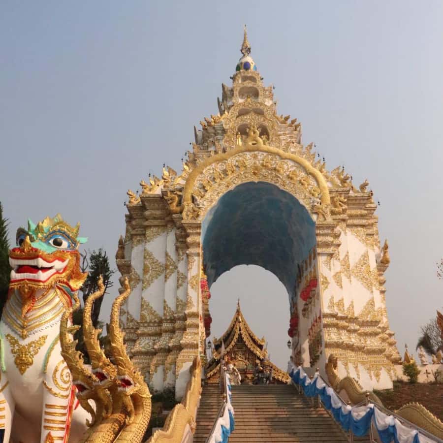 Chiang Rai: Temples Trip with Sang Kaew and Lalitta Cafe - Key points at a glance