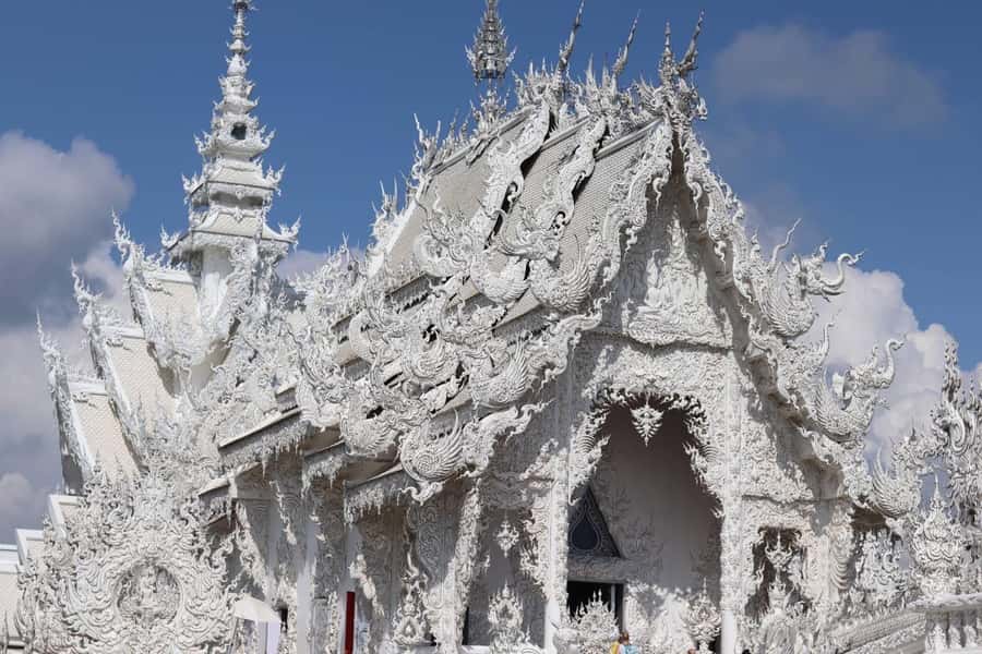 Chiang Rai: Temples Trip with Sang Kaew and Lalitta Cafe - Why this Chiang Rai day trip works