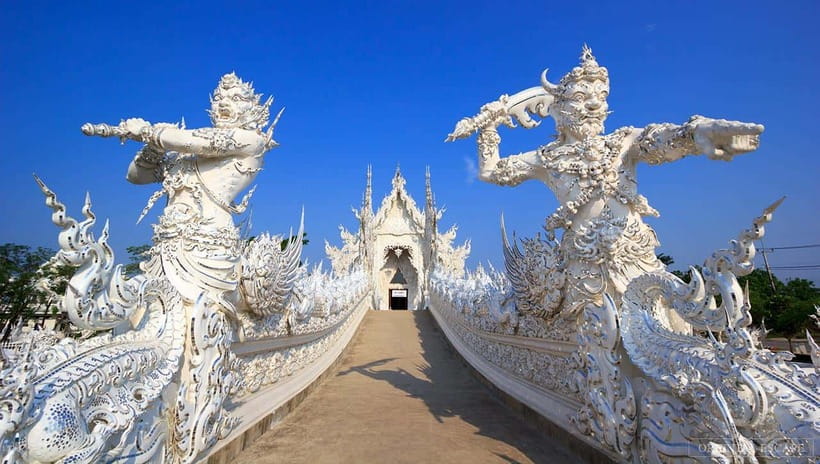Chiang Rai Tour: White & Blue & Big Buddha (Red)Temples - The Blue Temple and Chiang Rai’s modern style