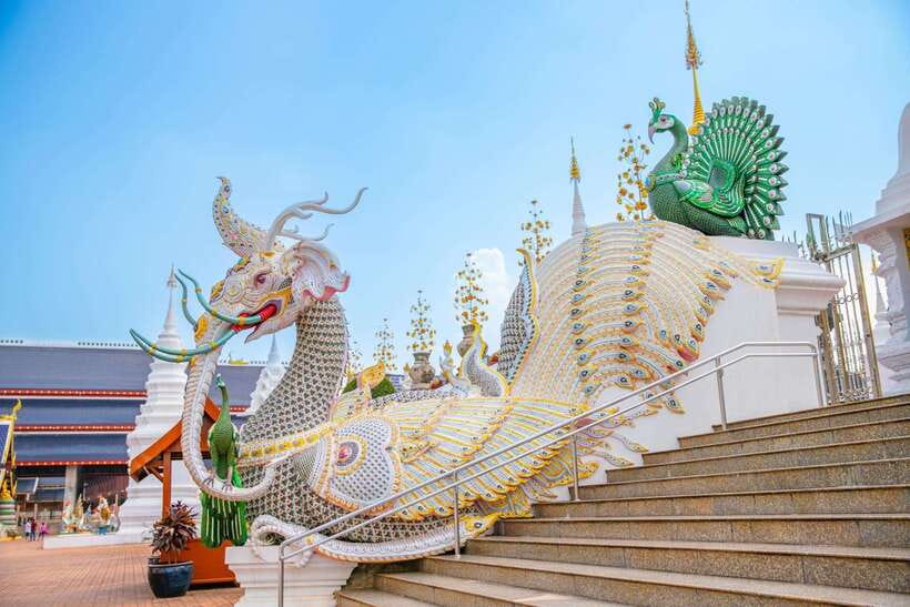 Chiangma: Wat ban den, Blue Temple & Sticky Waterfall. - My booking recommendation