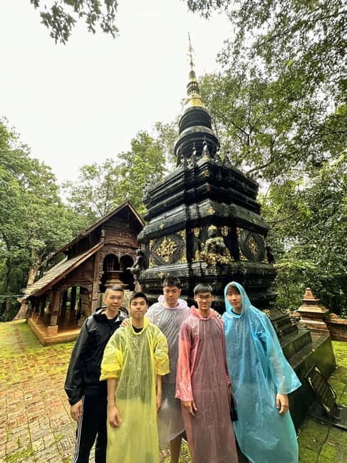 Chiangmai : Doi Inthanon unseen spot , Rice terrace & temple - Guide quality and group size