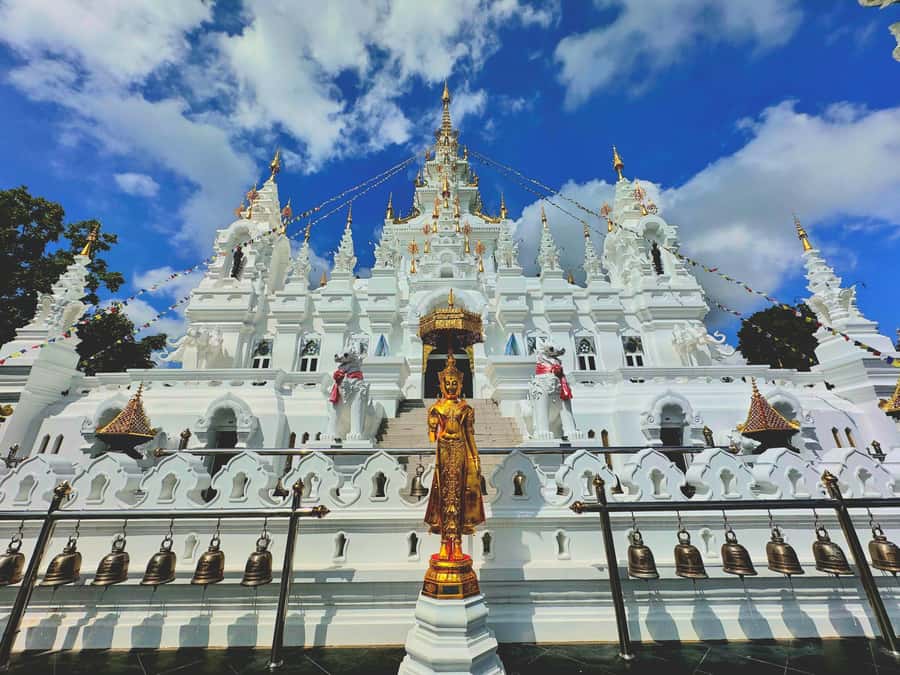 Chiangmai : Rainbow Cave , Unseen Canyon and Lanna temple - The private guide and photography advantage