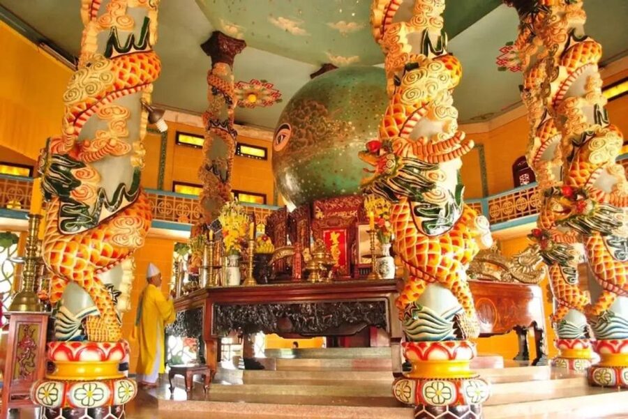 Cu Chi Tunnels, Cao Dai Temple and the Black Virgin Mountain - Guides, languages, and service details