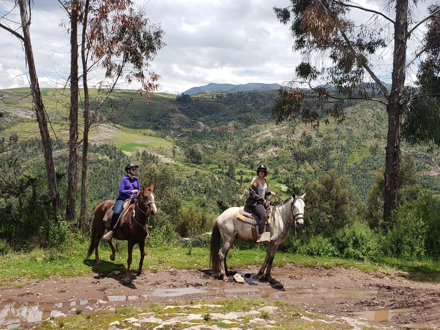 Cusco: 3-Hour Horse Riding Tour to the Temple of the Moon - Arriving at the Temple of the Moon